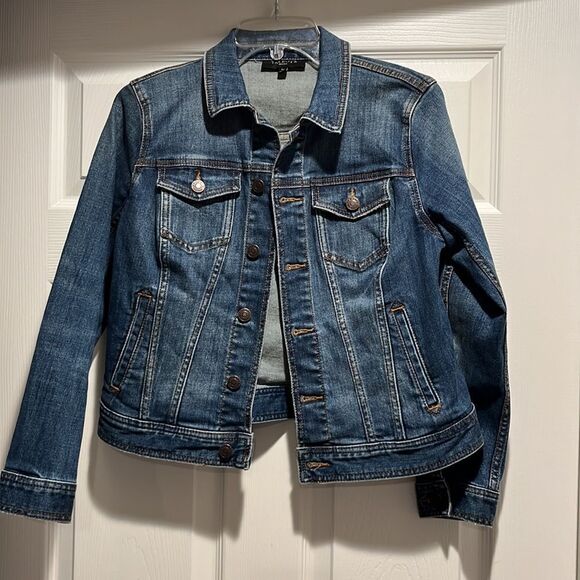 Talbots Classic Jean Jacket size Small petite. - Picture 6 of 9